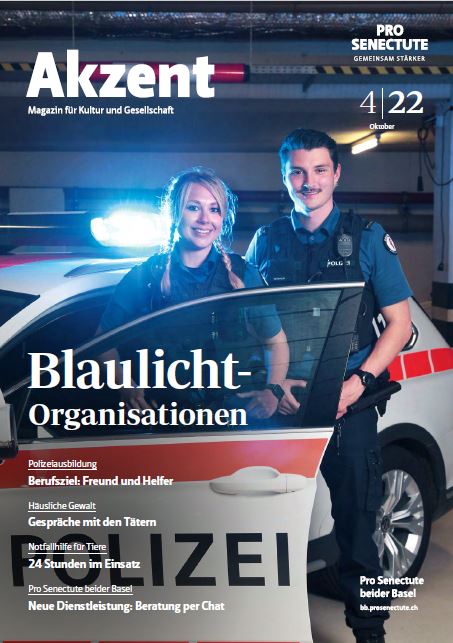 Titelblatt Akzent Magazin Nr. 4 2022 Oktober «Blaulicht»